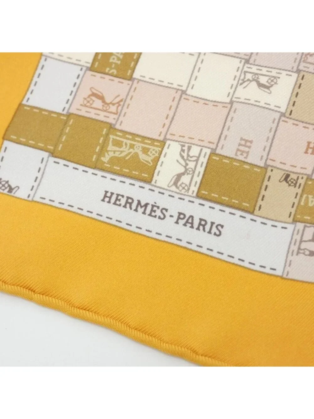 Hermes Bolduc AU Carre Scarf